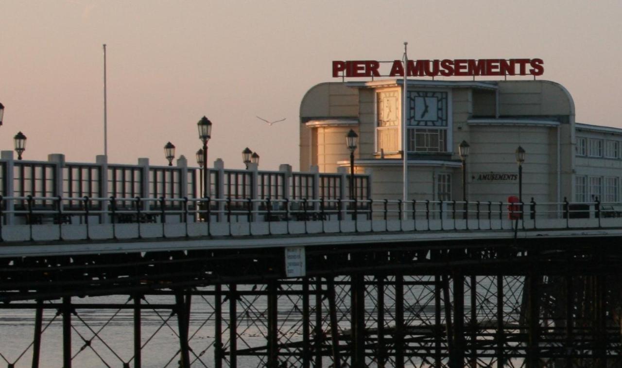 Marina Vista - Luxury Seafront Apartments Worthing Exteriér fotografie